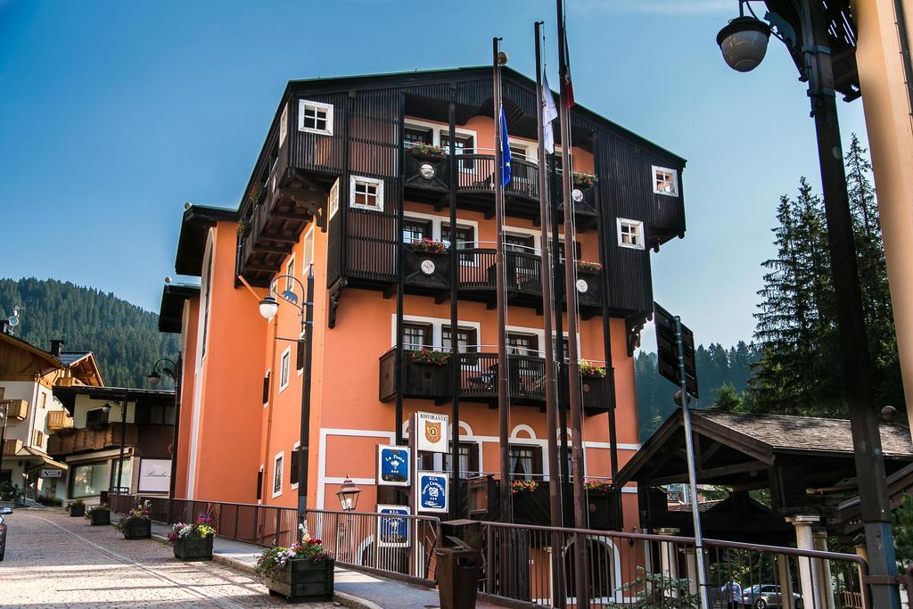 Hotel Posta R.T.A. Мадонна-ди-Кампильо Экстерьер фото